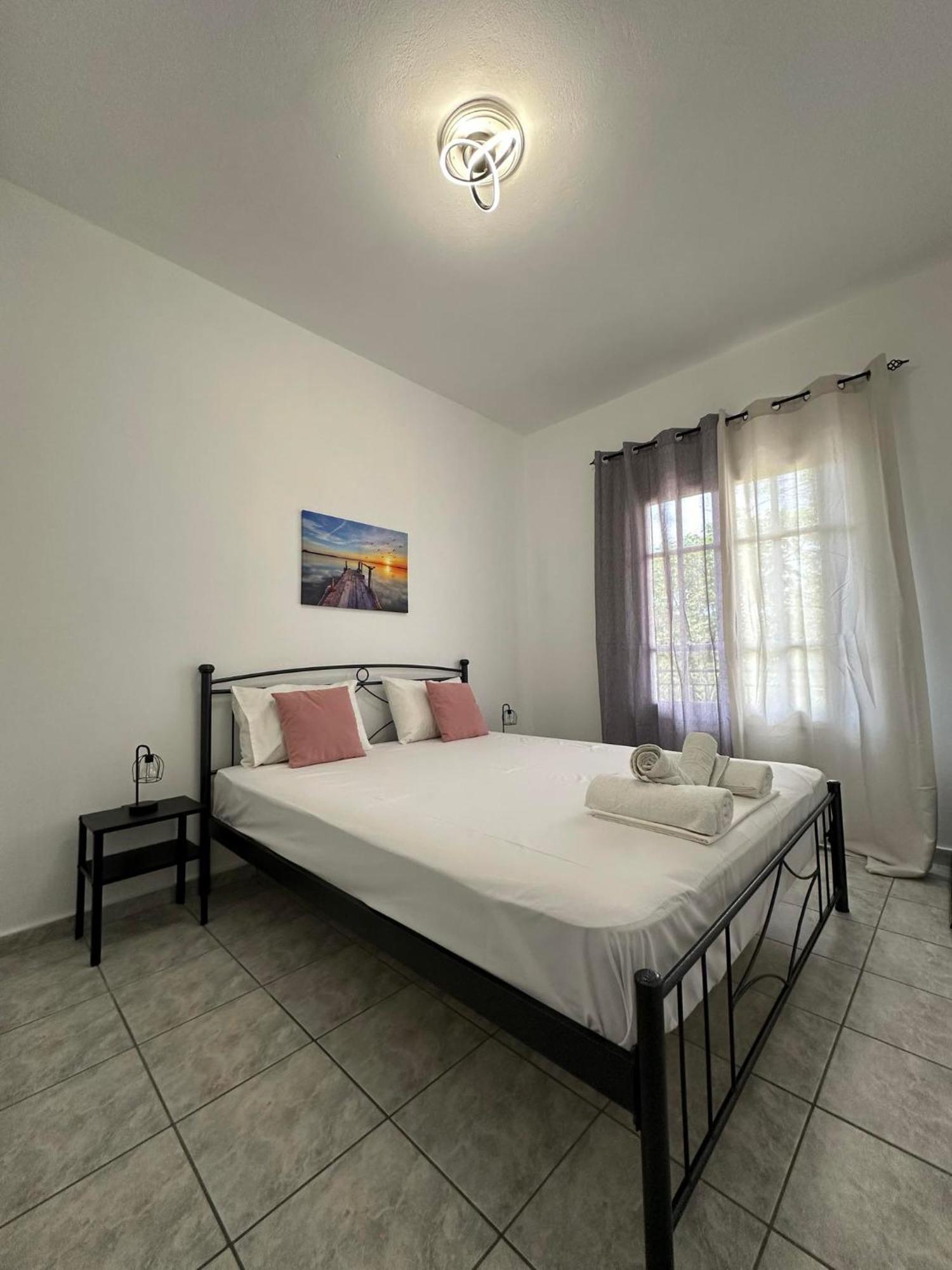 Ionian Luxury Apartments Perama  Eksteriør bilde